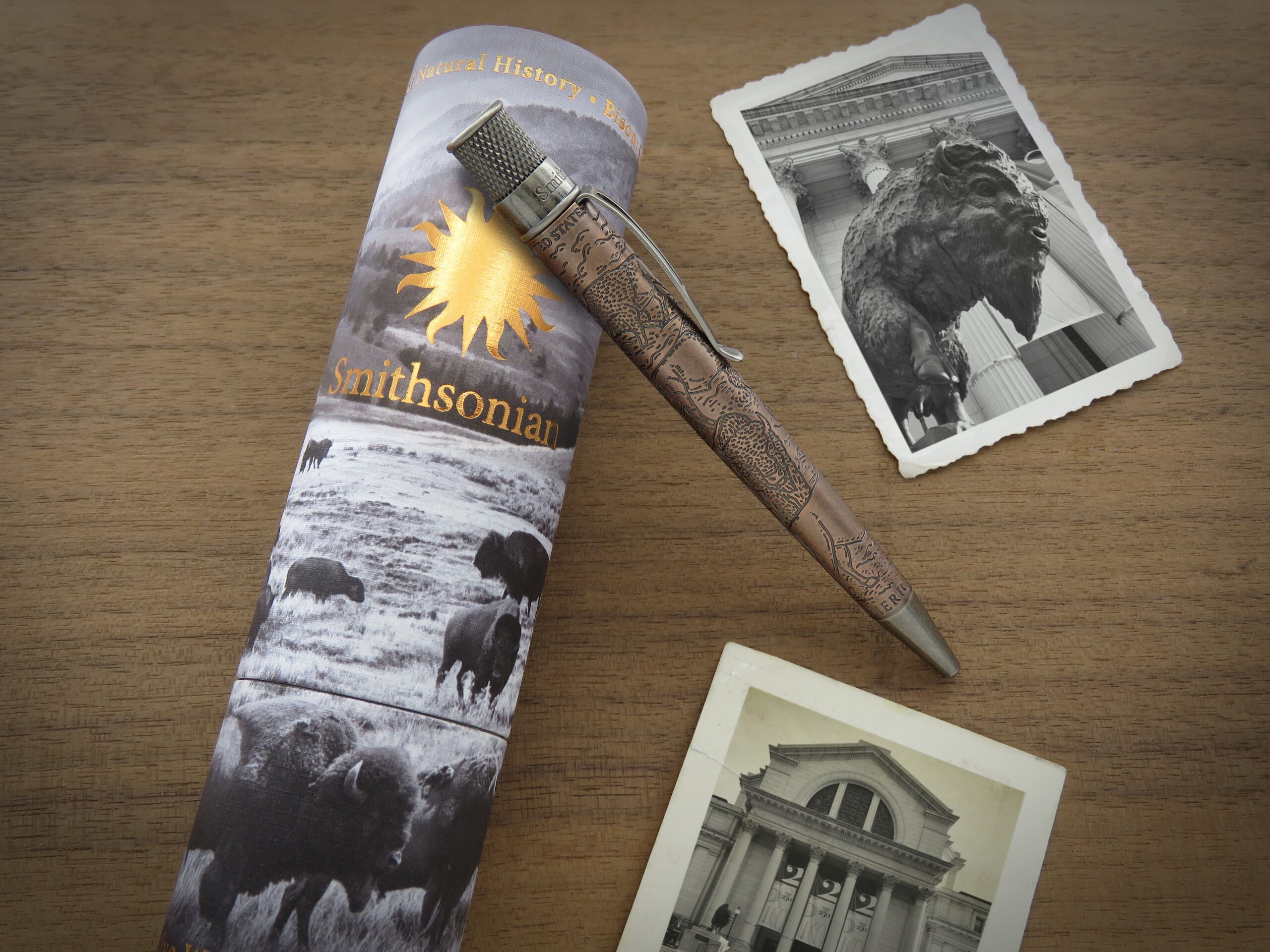 Smithsonian Bison: Standing Strong Rollerball Pen - Image 4
