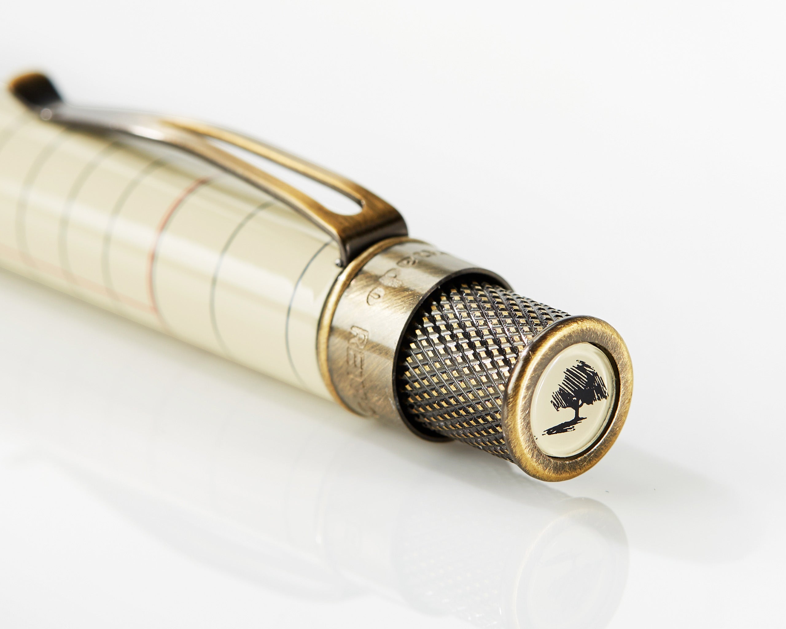 Levenger - Vintage Library Rollerball - Image 3